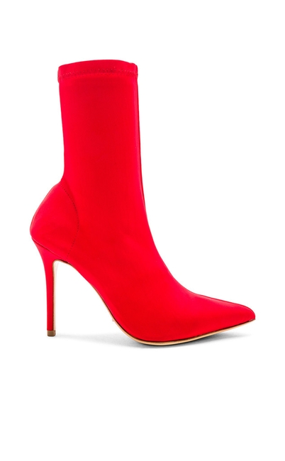 Shopping: Valentine's Day Gifts for You